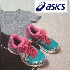 Women's Asics Gel-Nimbus 18 Running Shoes size 8